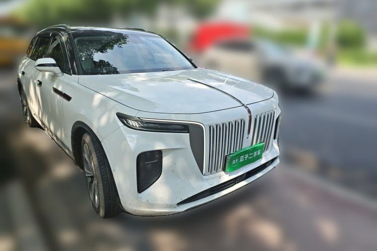 Used Hongqi E-HS9 2021 510 km Range Flagway Edition Six Seats Front Right 45 Deg