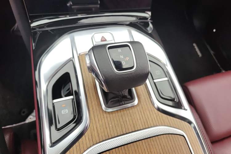 Used Hongqi E-HS9 2021 460 km Range Flagship Edition Six-Seater Gear Lever