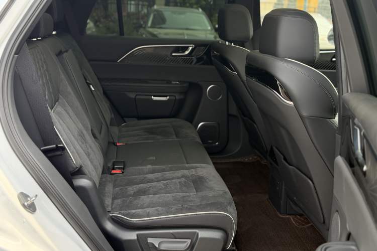 Used Hongqi E-HS9 2021 460 km Range Flagship Edition 7-Seater Interior 2