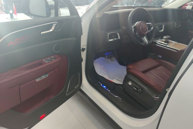 Used Hongqi E-HS9 2021 510 km Range Flagway Edition Six Seats Interior 3