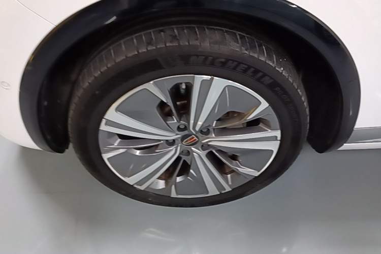 Used Hongqi E-HS9 2021 460 km Range Flagship Edition Six-Seater Left Front Wheel Hub