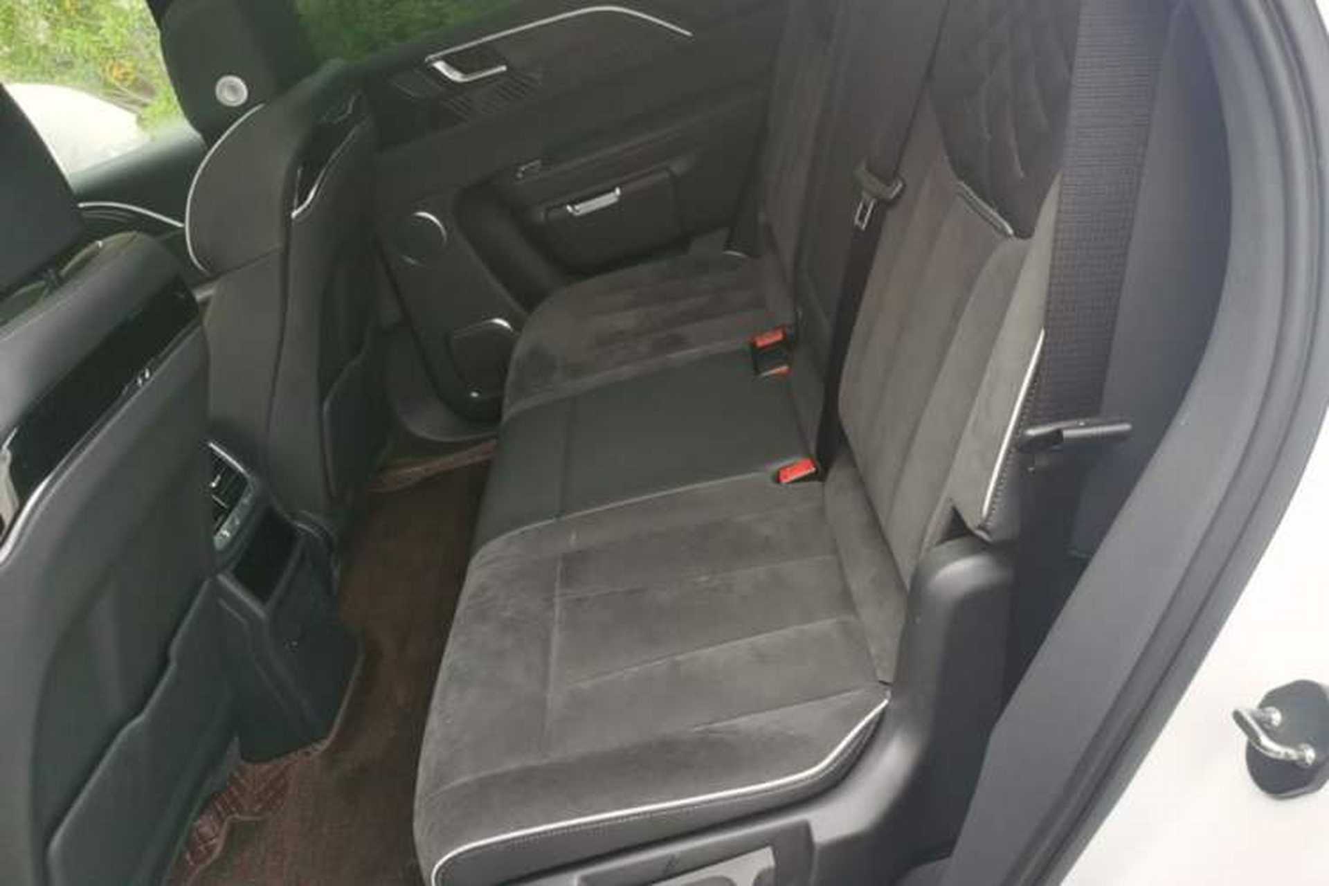 Used Hongqi E-HS9 2021 460 km Range Flagship Edition 7-Seater Left Rear Seat