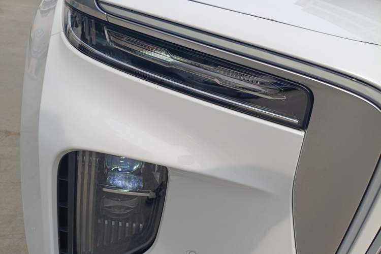 Used Hongqi E-HS9 2021 510 km Range Flagway Edition Six Seats Right Front Headlight