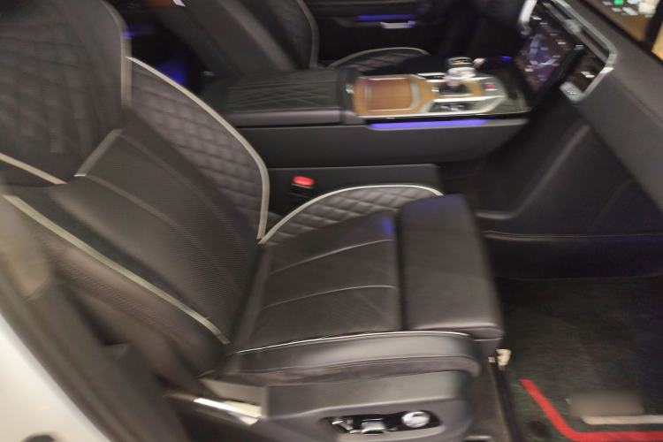 Used Hongqi E-HS9 2021 510 km Flagship Edition Four Seats Right Front Seat