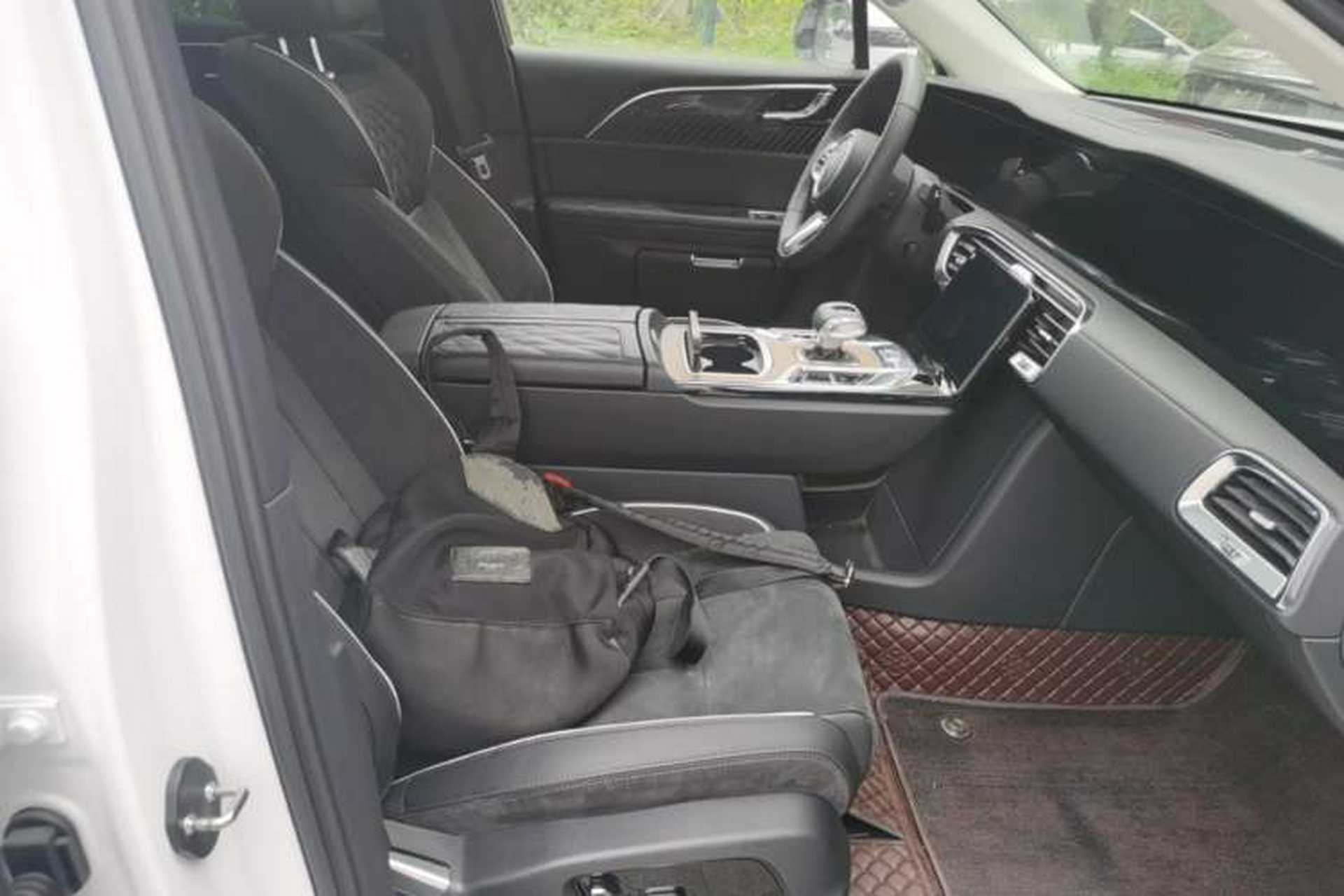 Used Hongqi E-HS9 2021 460 km Range Flagship Edition 7-Seater Right Front Seat