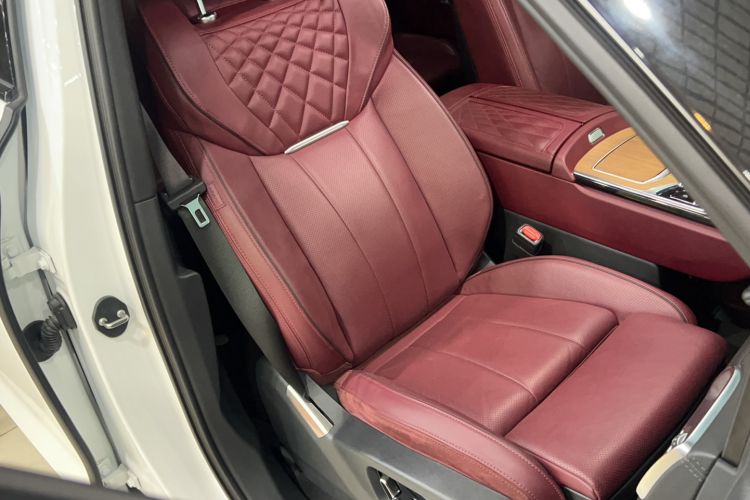 Used Hongqi E-HS9 2021 510 km Range Flagway Edition Six Seats Right Front Seat