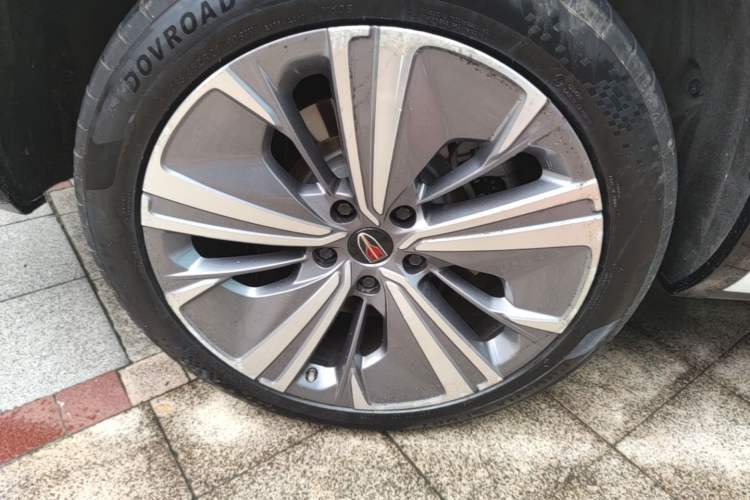Used Hongqi E-HS9 2021 510 km Range Flagway Edition Six Seats Right Rear Wheel Hub