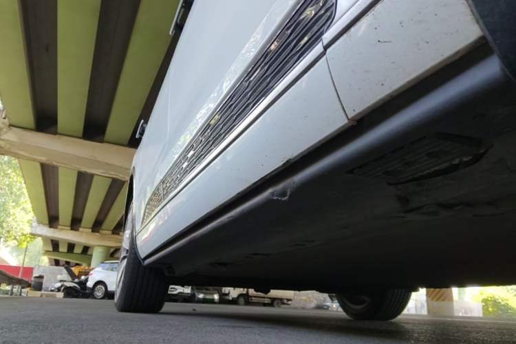 Used Hongqi E-HS9 2021 460 km Range Flagship Edition Six-Seater Right Side Sill