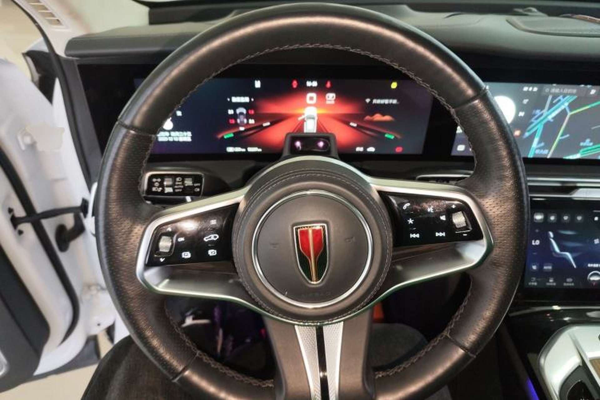 Used Hongqi E-HS9 2021 510 km Flagship Edition Four Seats Steering Wheel