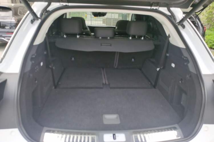 Used Hongqi E-HS9 2021 460 km Range Flagship Edition 7-Seater Trunk