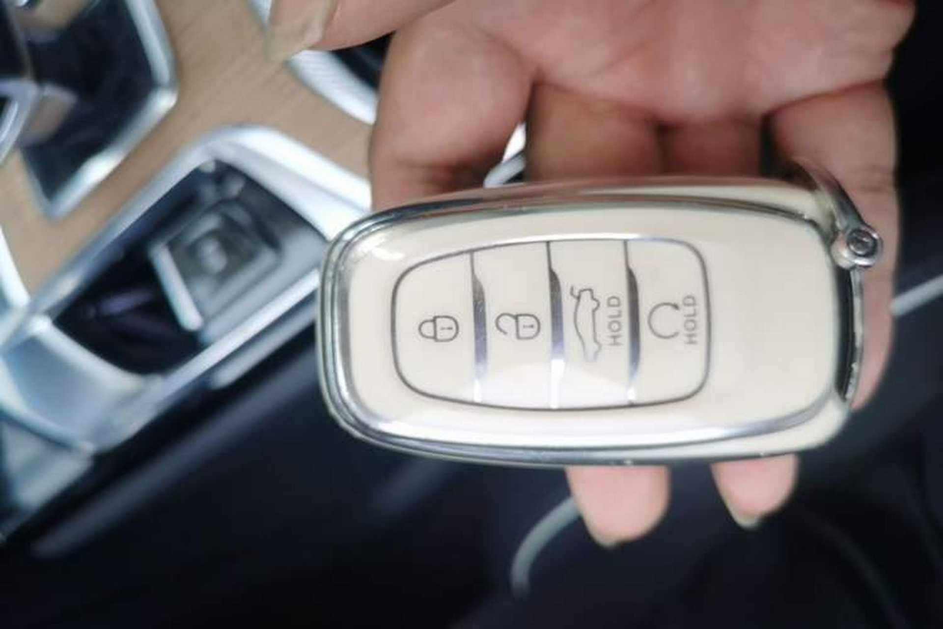 Used Hongqi E-HS9 2021 460 km Range Flagship Edition 7-Seater Vehicle Key