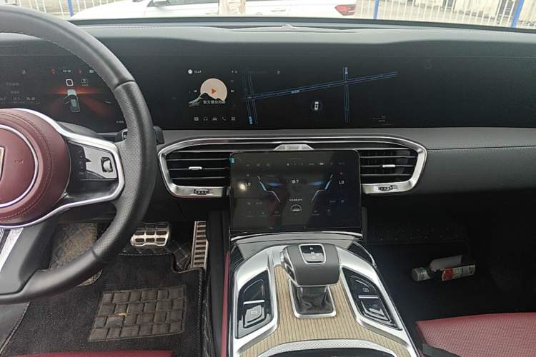 Used Hongqi E-HS9 2022 690 km Range Flagship Edition Six Seats Audio And AC Panel