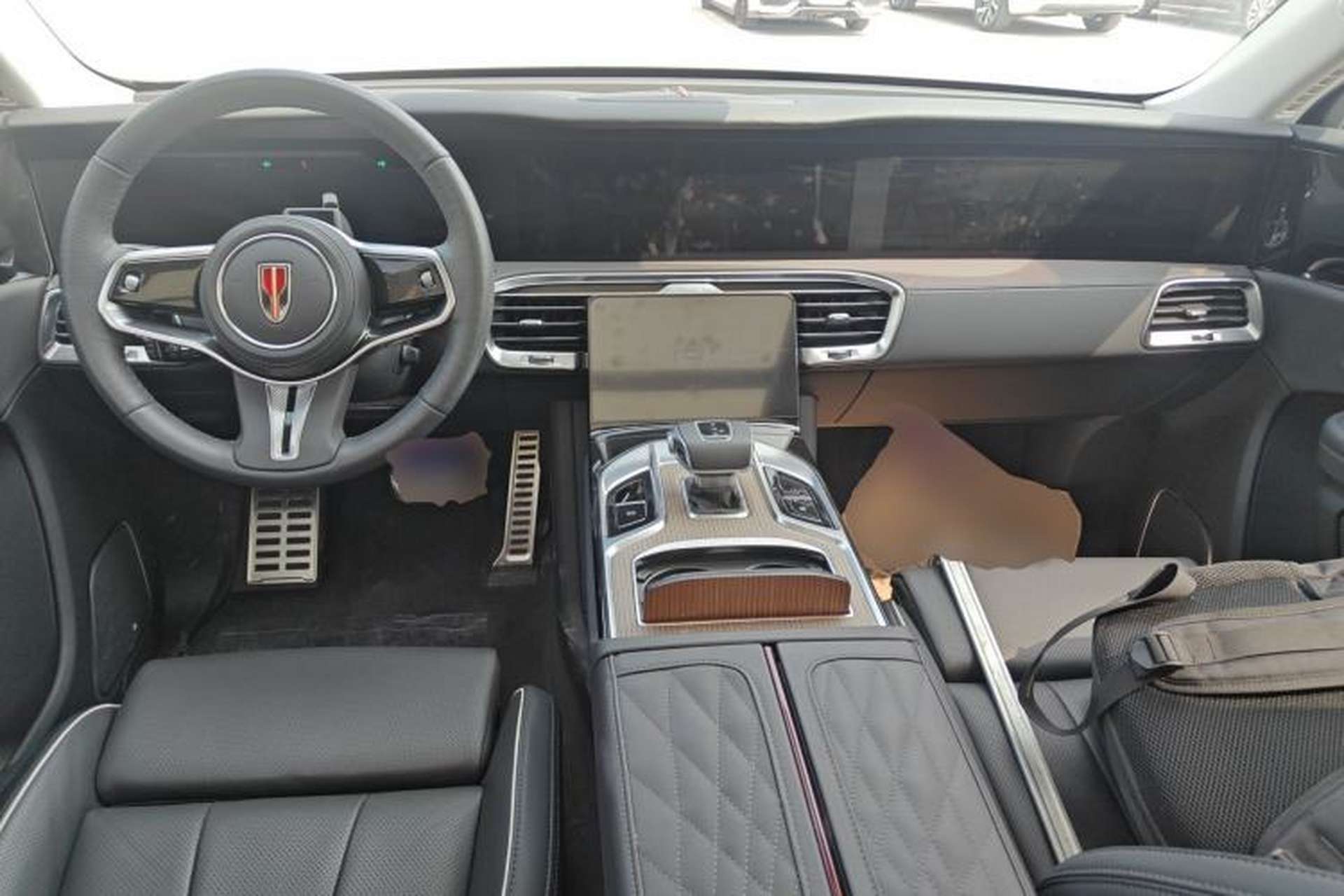 Used Hongqi E-HS9 2022 660 km Range Flagway Edition Six Seats Center Console