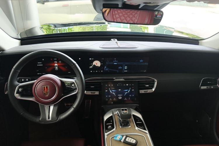 Used Hongqi E-HS9 2022 690 km Range Flagship Edition Six Seats Center Console