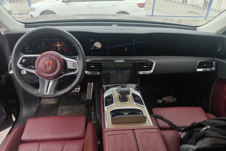Used Hongqi E-HS9 2022 690 km Range Flagship Edition Six Seats Center Console