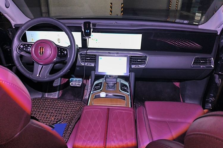 Used Hongqi E-HS9 2022 690 km Range Flagship Edition Six Seats Center Console