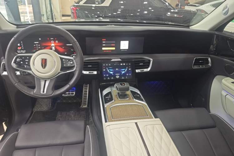 Used Hongqi E-HS9 2022 690 km Range Flagship Edition Six Seats Center Console