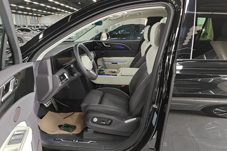 Used Hongqi E-HS9 2022 690 km Range Flagship Edition Six Seats Driver Seat