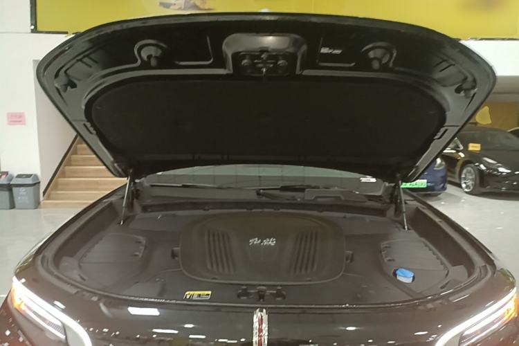 Used Hongqi E-HS9 2022 690 km Range Flagship Edition Six Seats Engine Bay