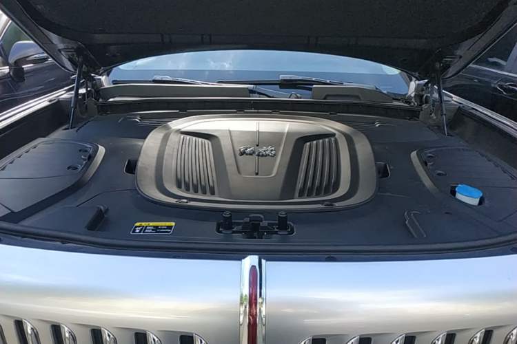 Used Hongqi E-HS9 2022 690 km Range Flagship Edition Six Seats Engine Bay