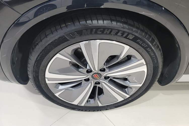 Used Hongqi E-HS9 2022 660 km Range Flagway Edition Six Seats Exterior 4