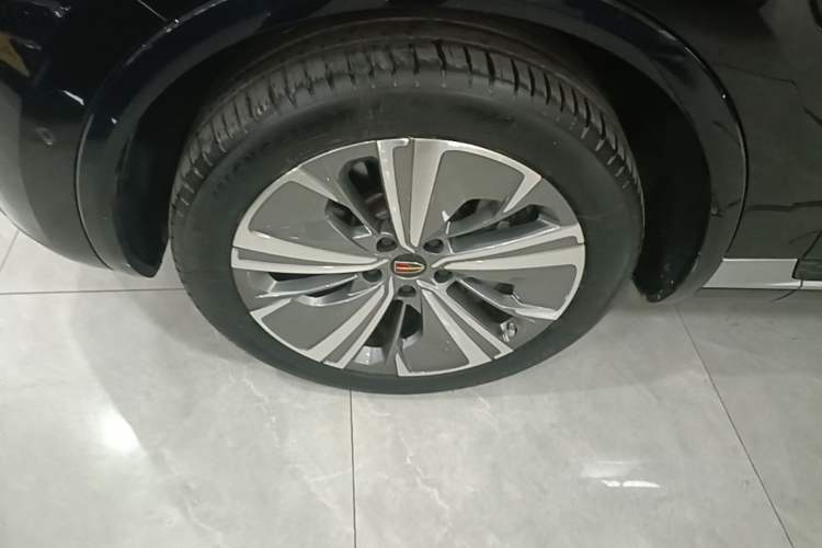 Used Hongqi E-HS9 2022 690 km Range Flagship Edition Six Seats Exterior 4