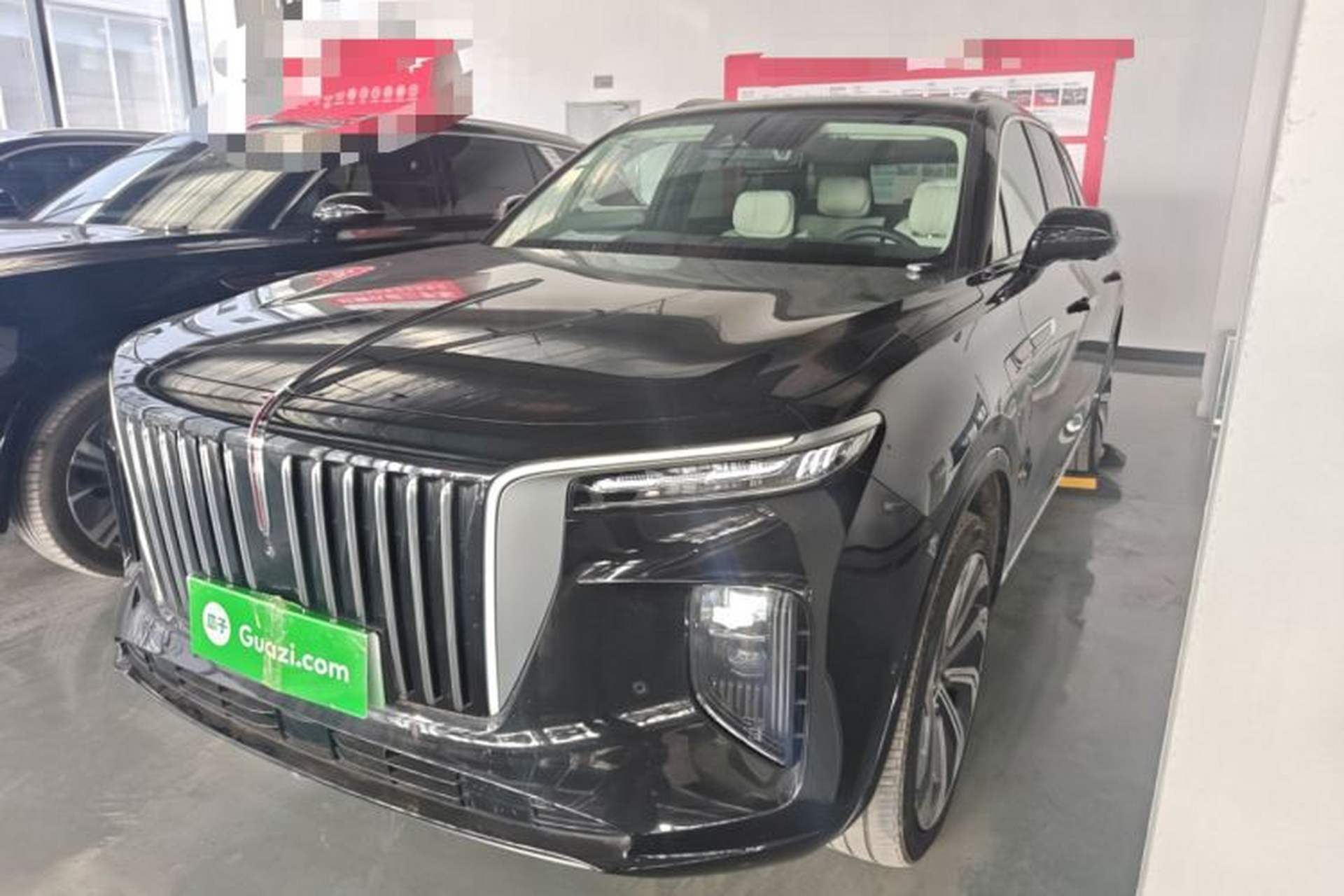 Used Hongqi E-HS9 2022 660 km Range Flagship Edition Four Seats Front Left 45 Deg