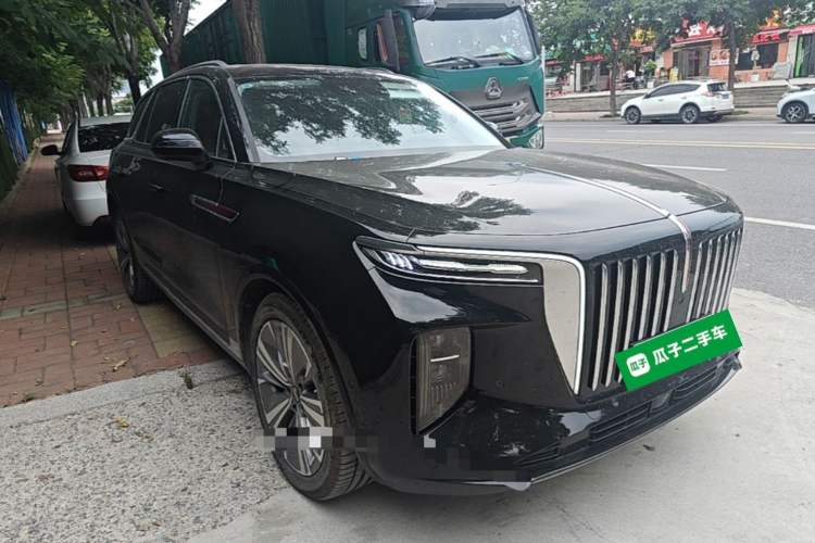 Used Hongqi E-HS9 2022 690 km Range Flagship Edition Six Seats Front Right 45 Deg
