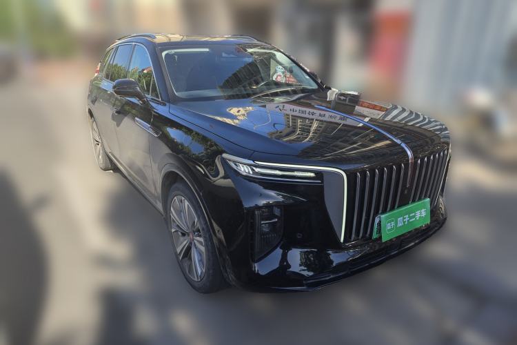 Used Hongqi E-HS9 2022 660 km Range Flagway Edition Six Seats Front Right 45 Deg