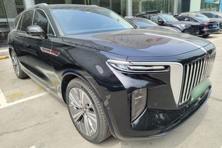 Used Hongqi E-HS9 2022 660 km Range Flagway Edition Six Seats Front Right 45 Deg