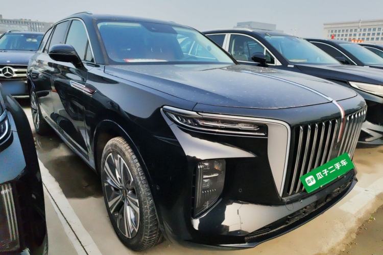 Used Hongqi E-HS9 2022 690 km Range Flagship Edition Six Seats Front Right 45 Deg