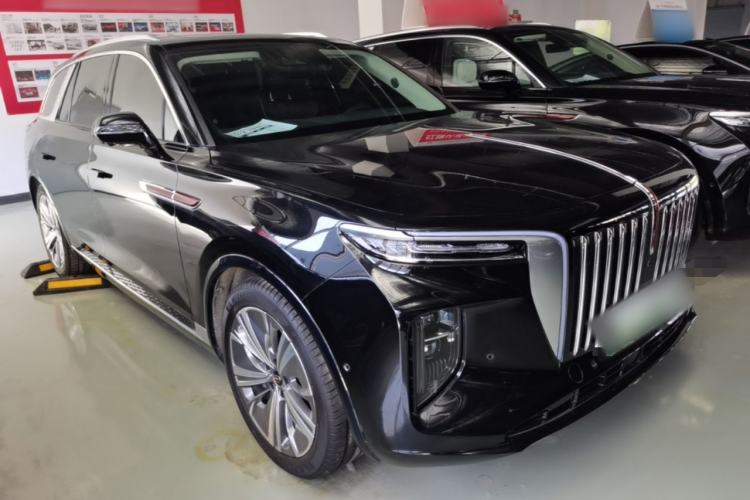 Used Hongqi E-HS9 2022 660 km Range Flagway Edition Six Seats Front Right 45 Deg
