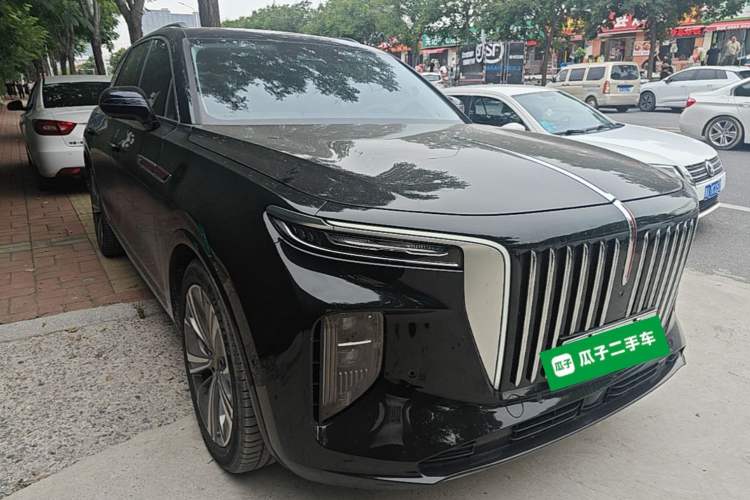 Used Hongqi E-HS9 2022 660 km Range Flagway Edition Six Seats Front Right 45 Deg