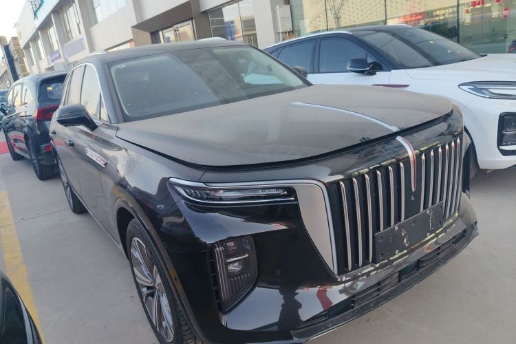 Used Hongqi E-HS9 2022 690 km Range Flagship Edition Six Seats Front Right 45 Deg