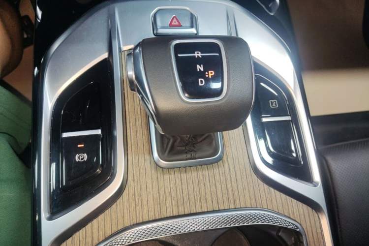 Used Hongqi E-HS9 2022 690 km Range Flagship Edition Six Seats Gear Lever