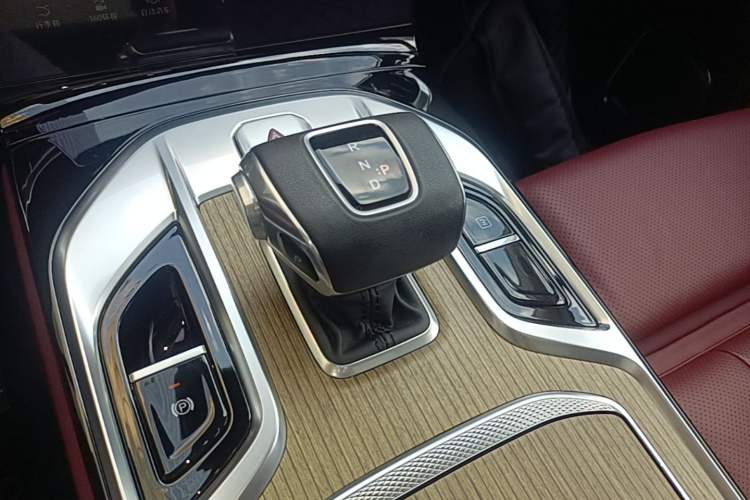 Used Hongqi E-HS9 2022 690 km Range Flagship Edition Six Seats Gear Lever