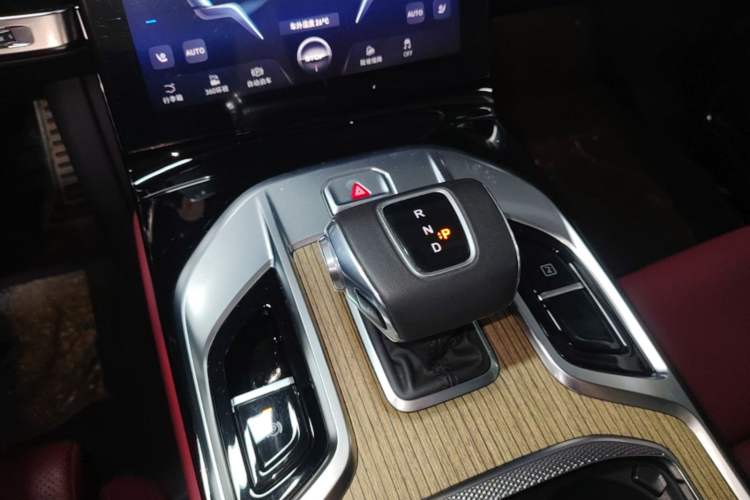 Used Hongqi E-HS9 2022 690 km Range Flagship Edition Six Seats Gear Lever