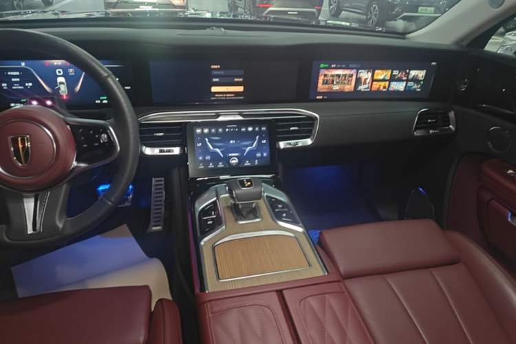 Used Hongqi E-HS9 2022 660 km Range Flagway Edition Six Seats Gear Lever