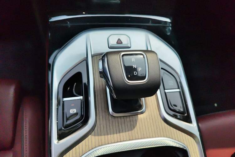 Used Hongqi E-HS9 2022 690 km Range Flagship Edition Six Seats Gear Lever