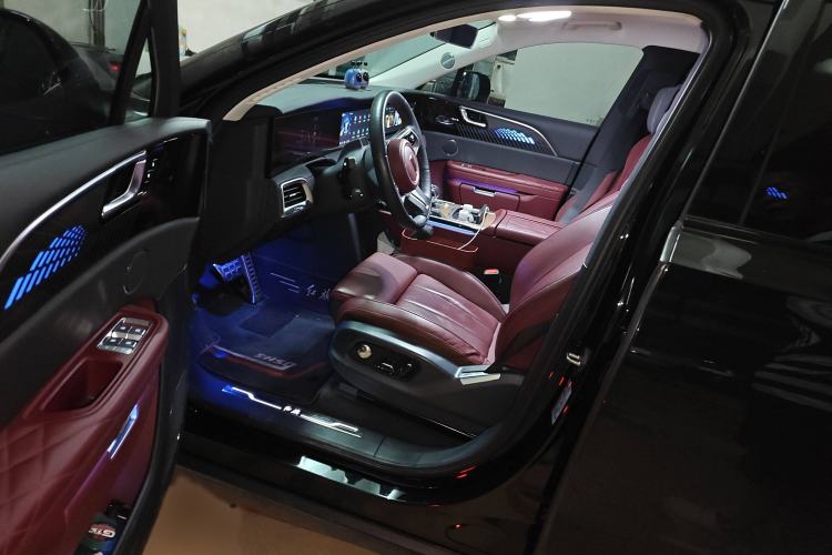 Used Hongqi E-HS9 2022 660 km Range Flagway Edition Six Seats Interior 3