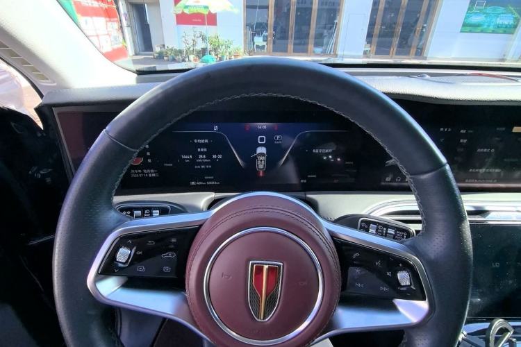 Used Hongqi E-HS9 2022 690 km Range Flagship Edition Six Seats Interior 5