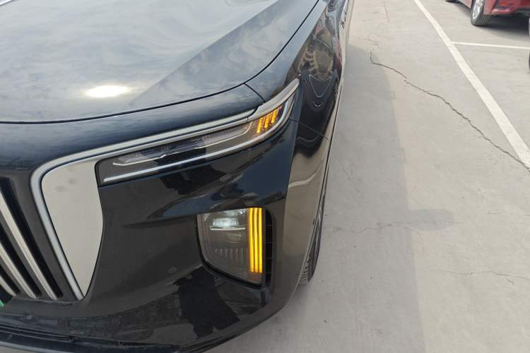 Used Hongqi E-HS9 2022 660 km Range Flagway Edition Six Seats Left Front Headlight