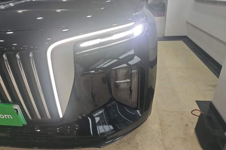 Used Hongqi E-HS9 2022 690 km Range Flagship Edition Six Seats Left Front Headlight