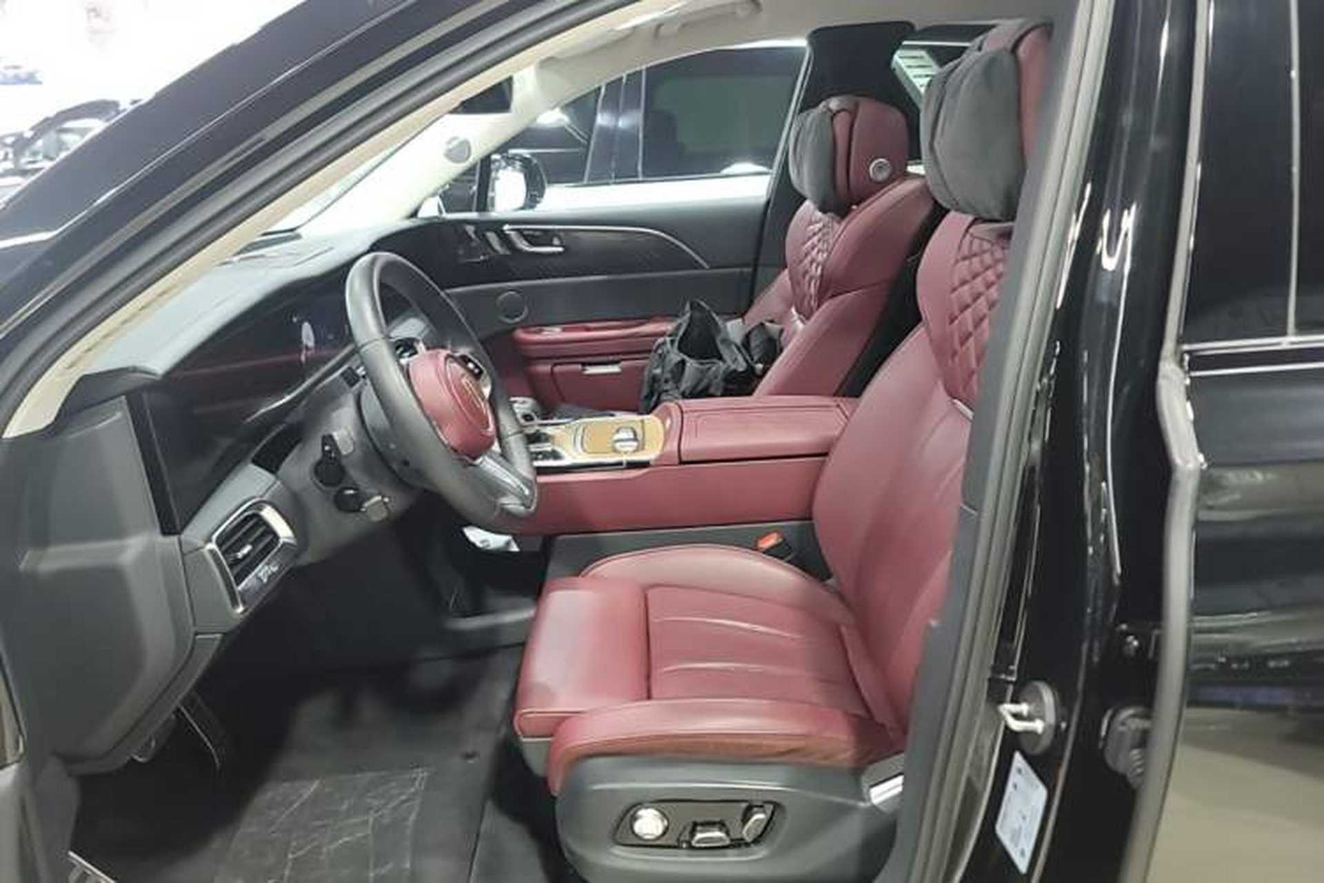 Used Hongqi E-HS9 2022 660 km Range Flagway Edition Six Seats Left Front Seat