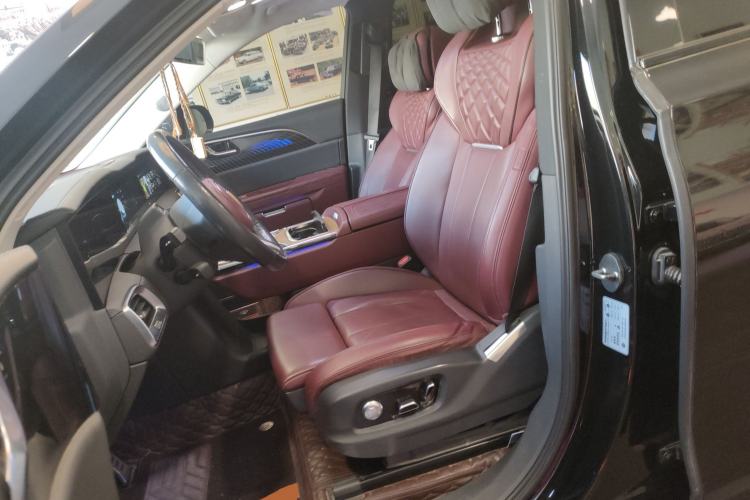Used Hongqi E-HS9 2022 660 km Range Flagway Edition Six Seats Left Front Seat