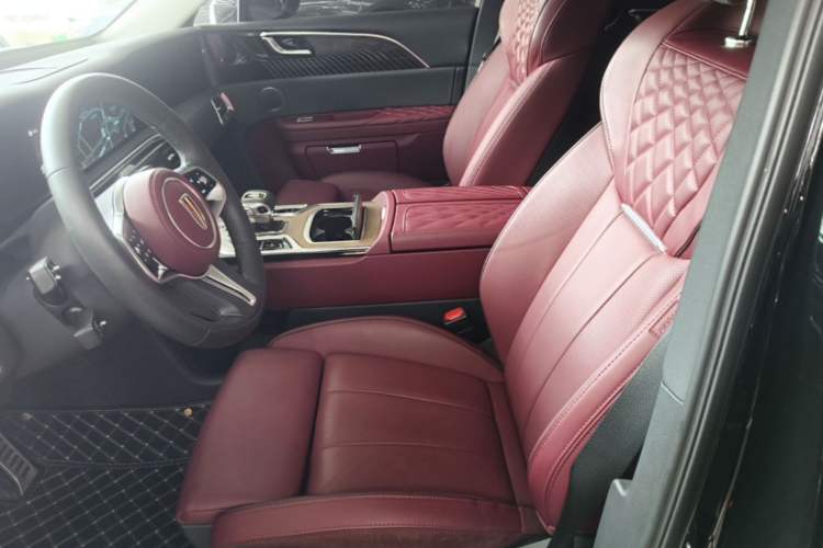 Used Hongqi E-HS9 2022 660 km Range Flagway Edition Six Seats Left Front Seat