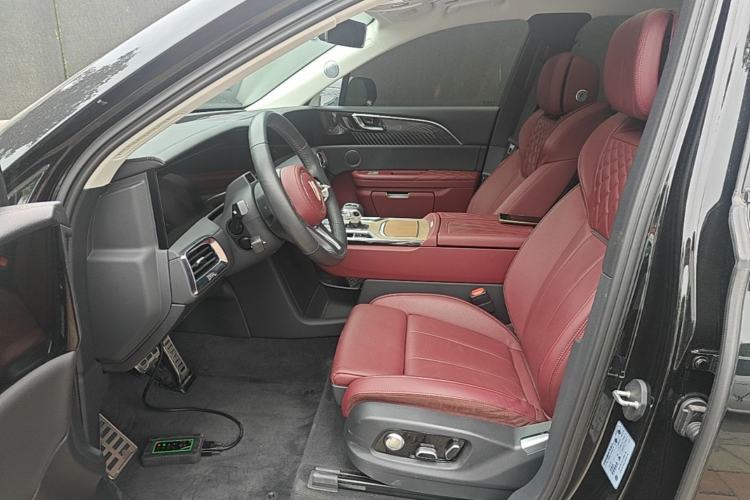 Used Hongqi E-HS9 2022 660 km Range Flagway Edition Six Seats Left Front Seat