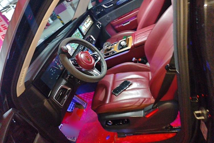 Used Hongqi E-HS9 2022 660 km Range Flagway Edition Six Seats Left Front Seat