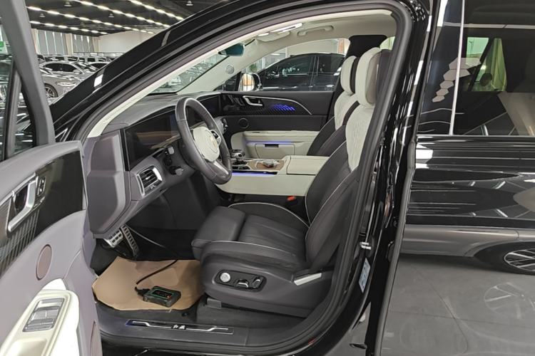Used Hongqi E-HS9 2022 690 km Range Flagship Edition Six Seats Left Front Seat