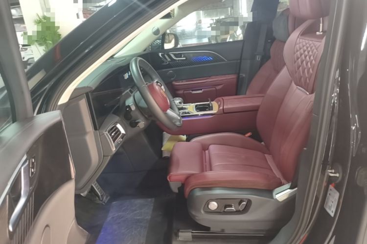 Used Hongqi E-HS9 2022 660 km Range Flagway Edition Six Seats Left Front Seat